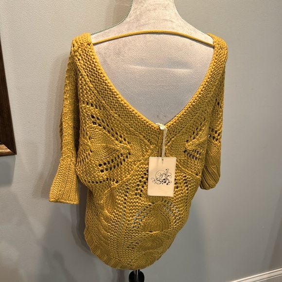 Andree by unit gold tone knit sweater NWT L - Picture 4 of 10